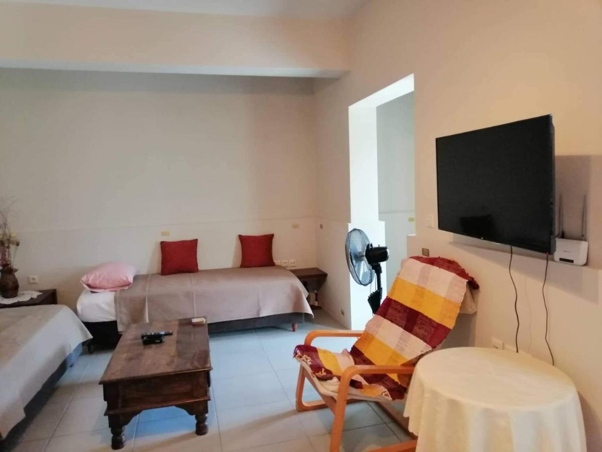 Sunset View Apartment 아피소스 외부 사진